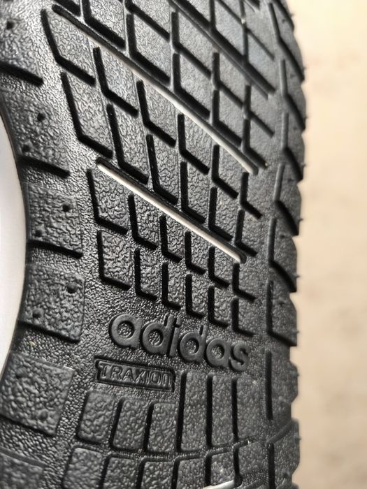 Кросівки / черевики Adidas, оригінал