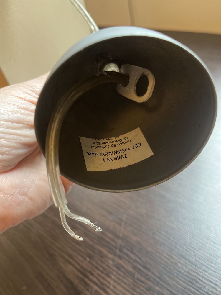Wiszaca lampka/zyrandol