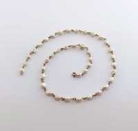 Złoty O,585 naszyjnik w typie Chanel zdobiony perłami - REZERWACJA