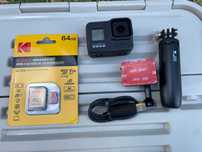 Екшн камера GoPro HERO 8 Black в ідеальному стані та з комплектом