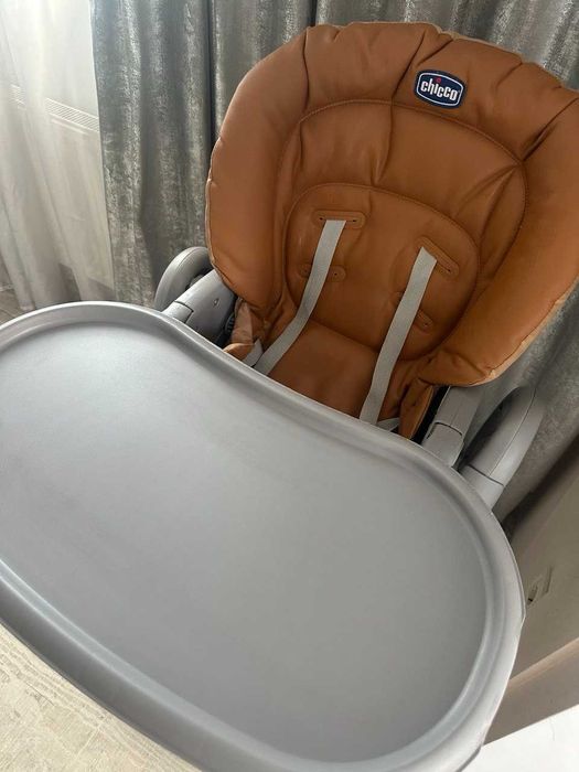 Найзручніший стільчик для годування Chicco Polly Magic Relax