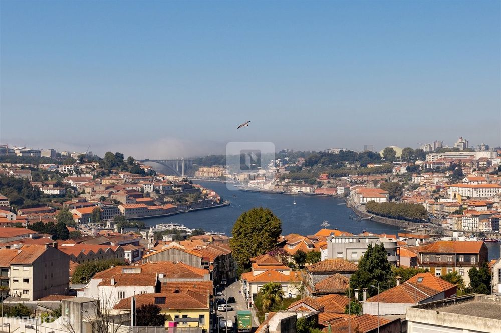 T1 Vistas Rio Douro | T1 Gaia | T1 Av República | T1 Novo com Garagem