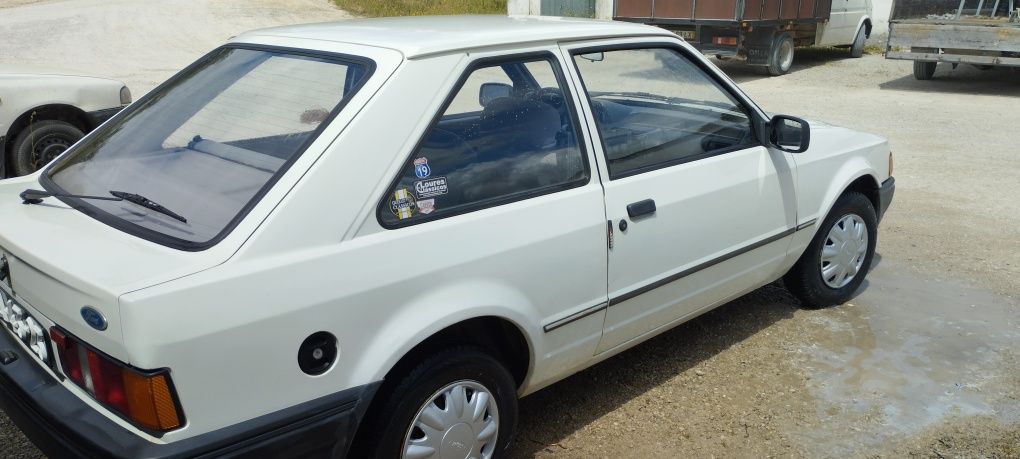 Ford Escort 1100