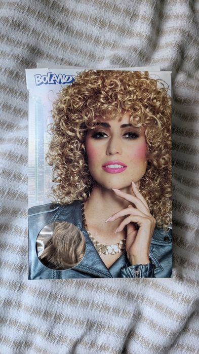 Peruka blond kręcone