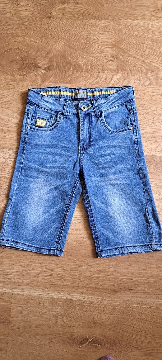 Jeansowe, krótkie spodenki chłopięce Free Star r. 128 cm