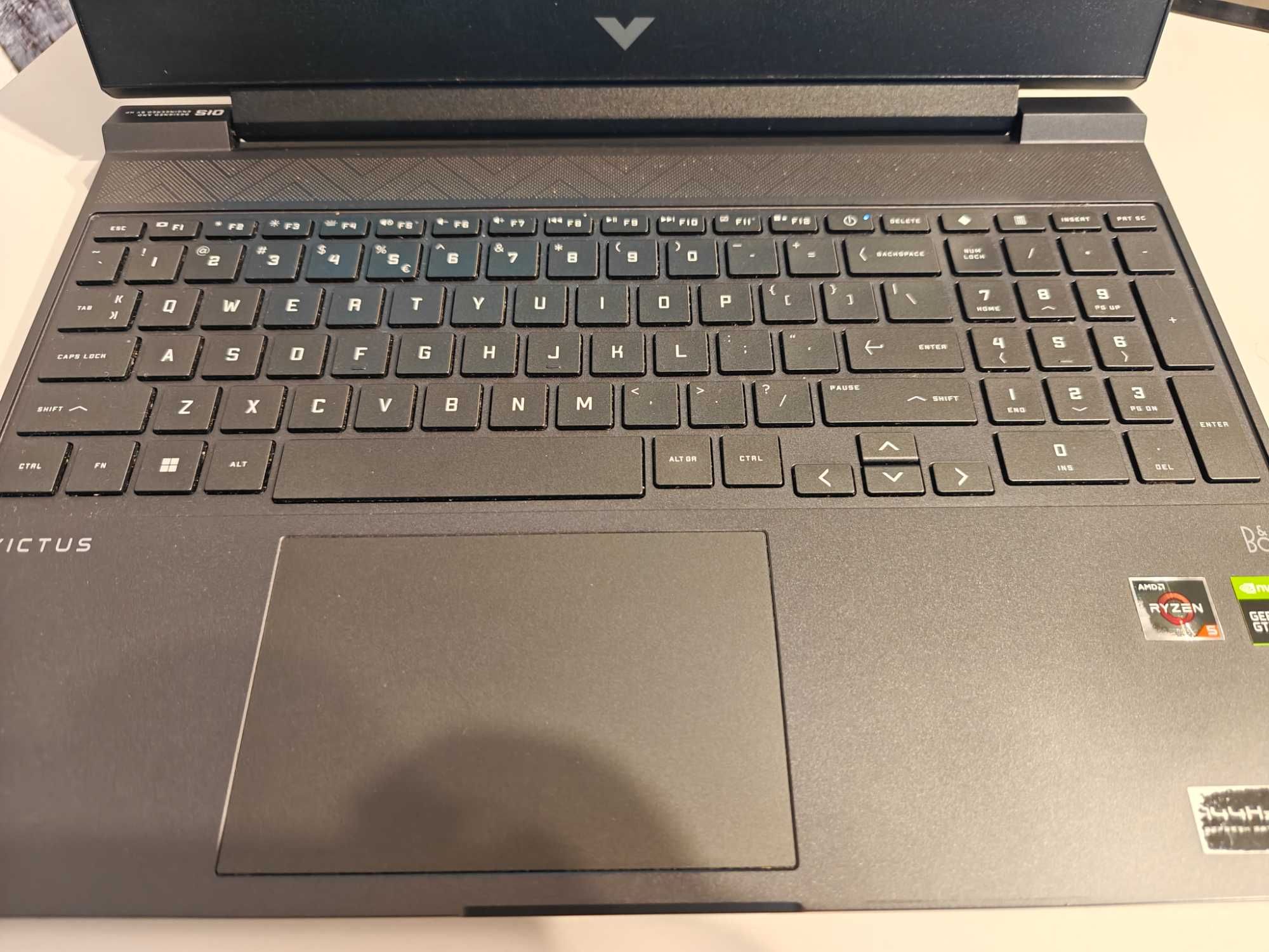 Laptop HP Victus 15 LED IPS Ryzen 5600h 16gb ram 2TB SSD GTX 1650