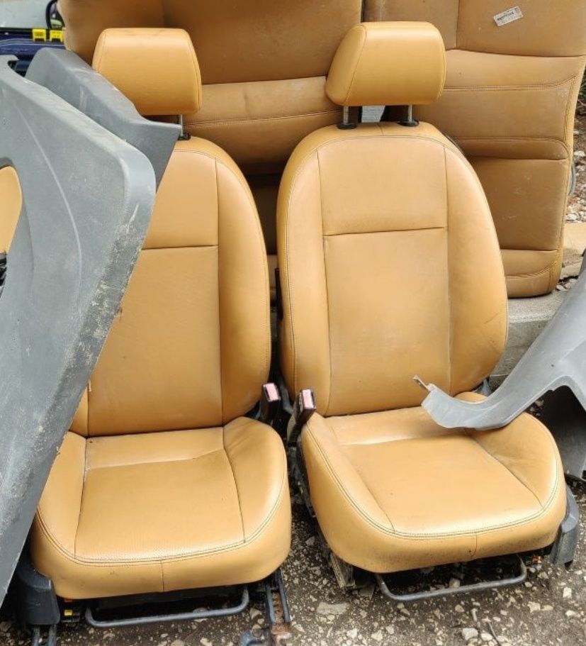 Ford Focus II przednie fotele skórzane 3D
