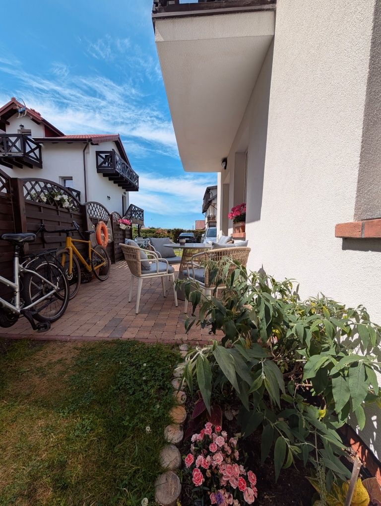 Przy plaży, parking, od 17.08