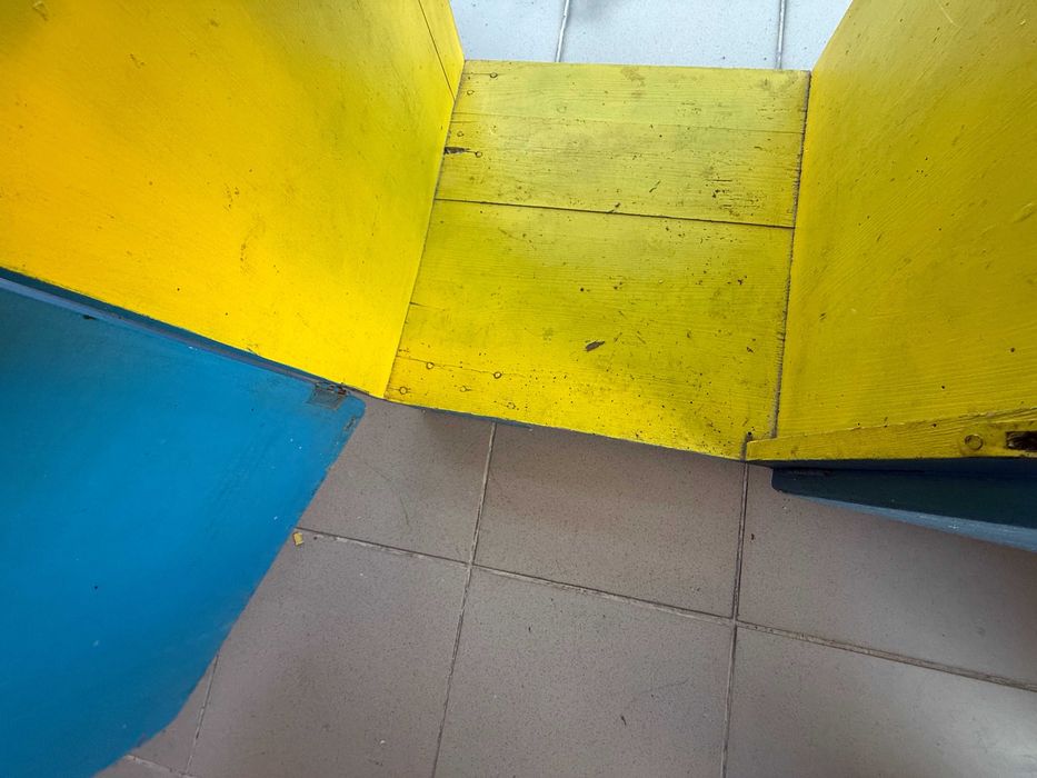 Drewniany kredens PRL Byfyj