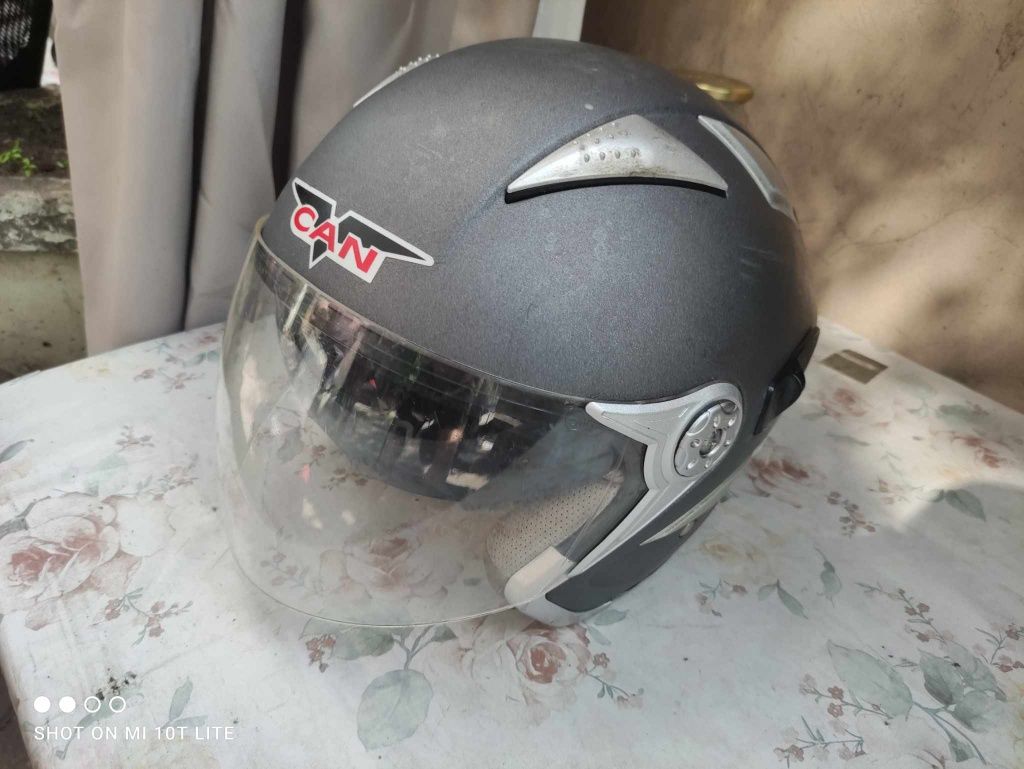 Kask na motor lub skuter