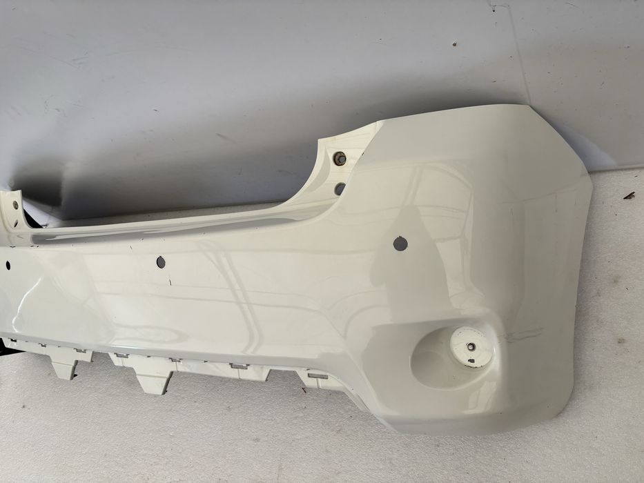 Toyota Auris I 1 lift 09-12 HB zderzak tył tylny