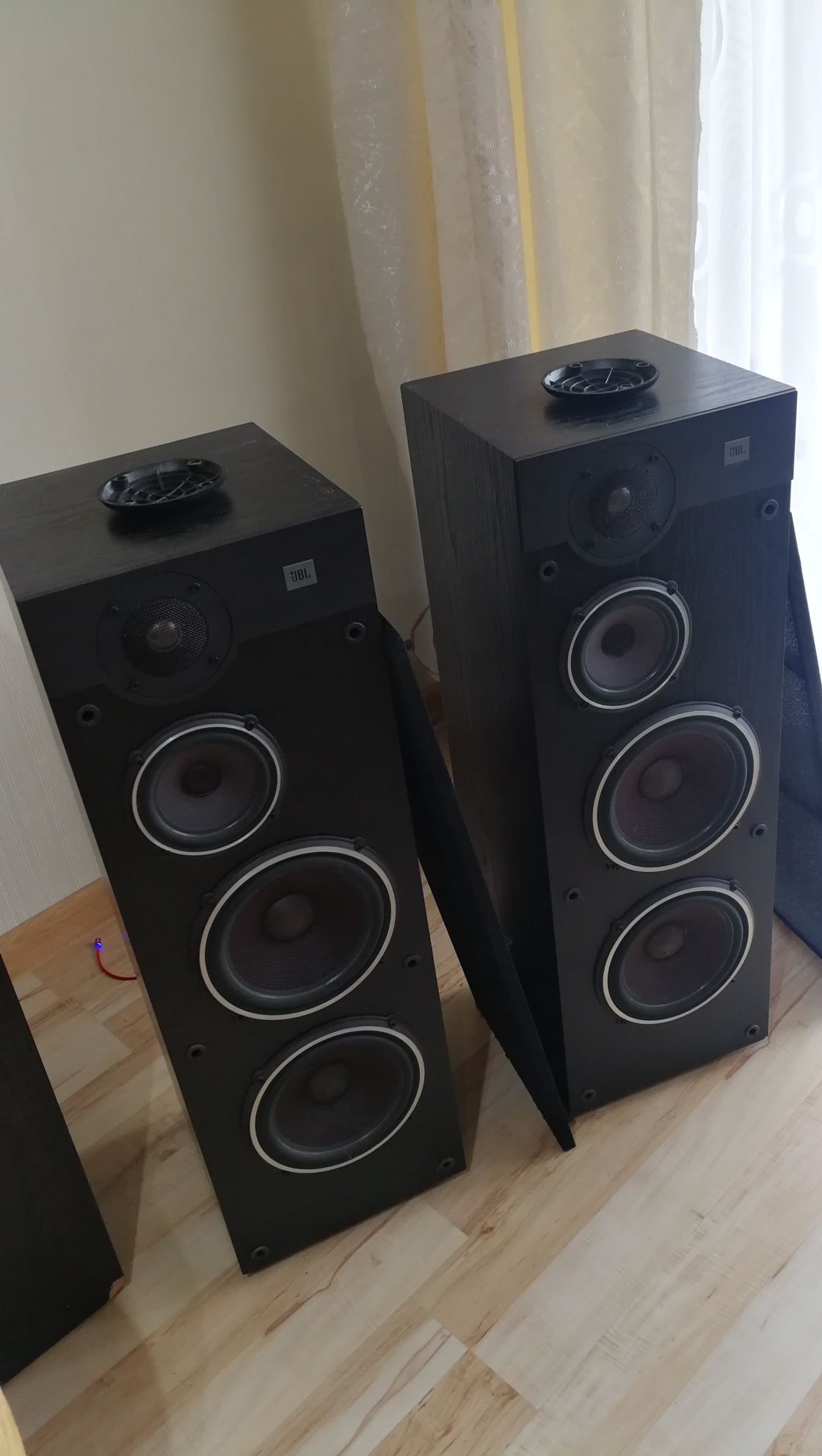 Kolumny JBL HP88F