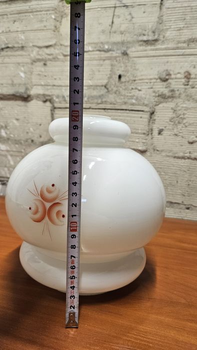 Klosz, abażur, plafon do żyrandola czy lampy