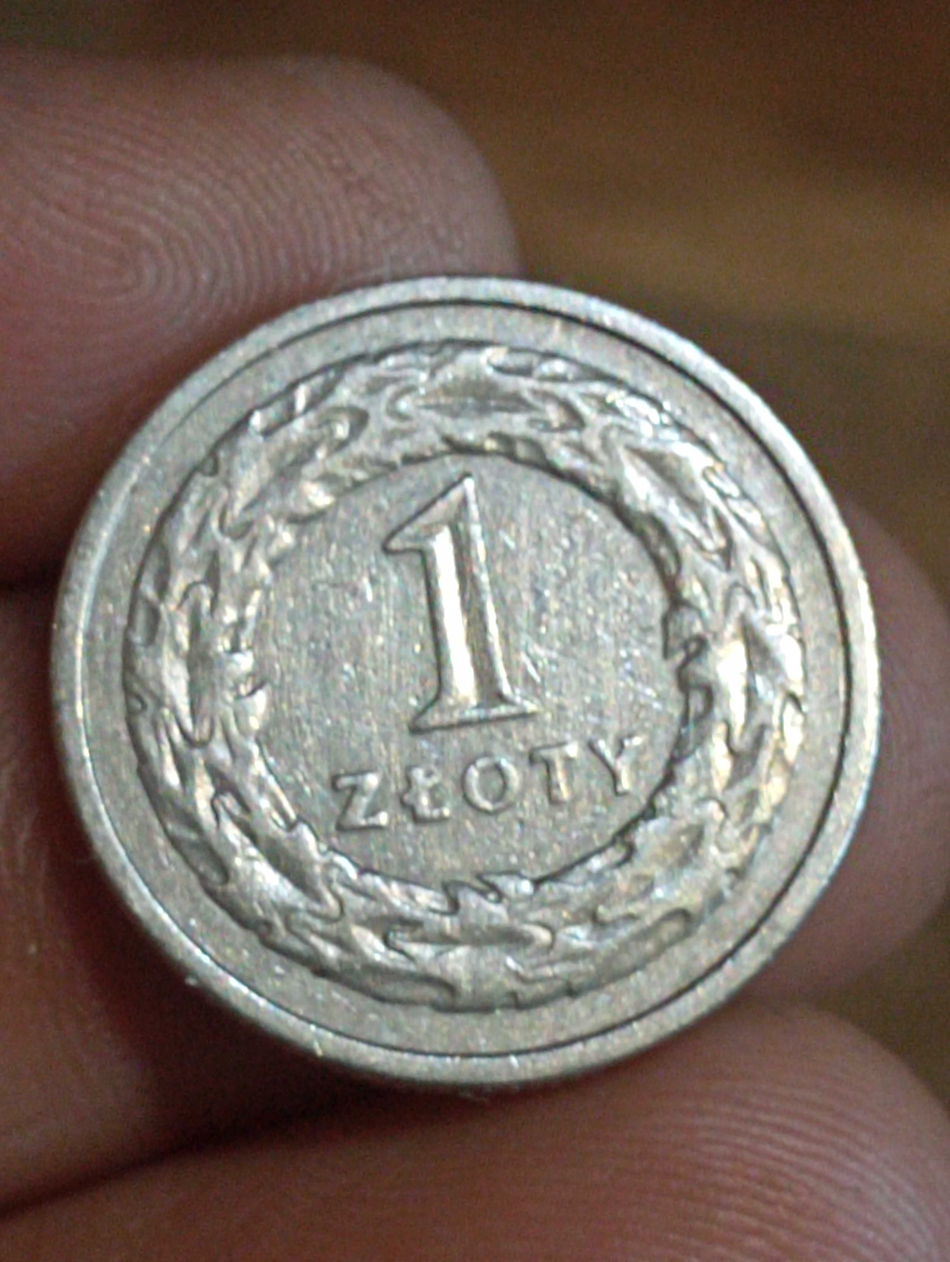 Sprzedam czwarta monete 1 zloty 1990 rok