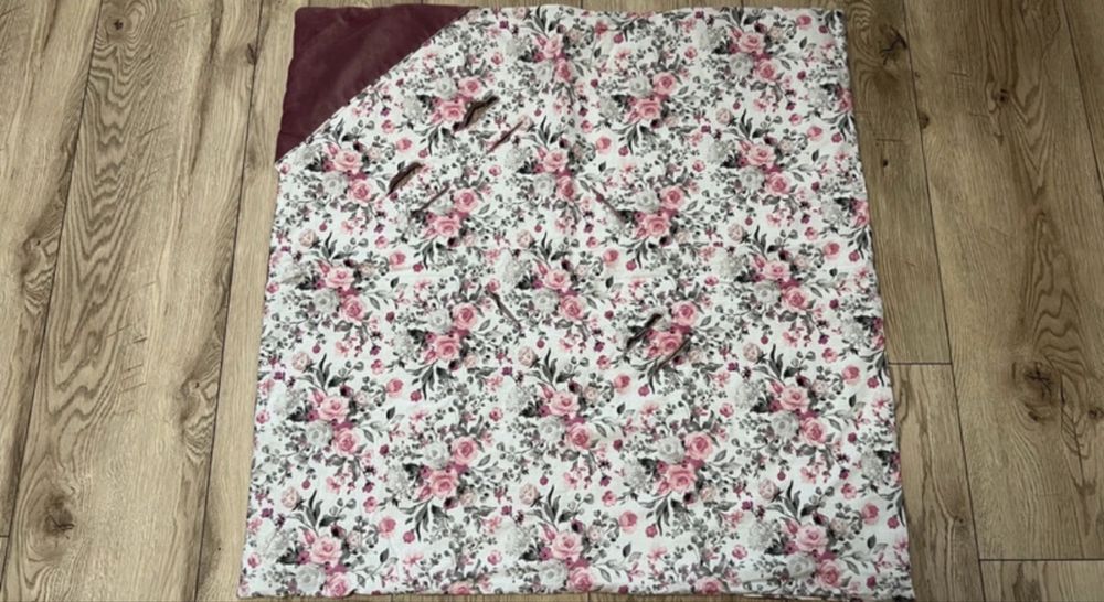 Otulacz do fotelika samochodowego