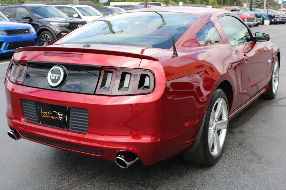 Ford Mustang GT Premium      2014