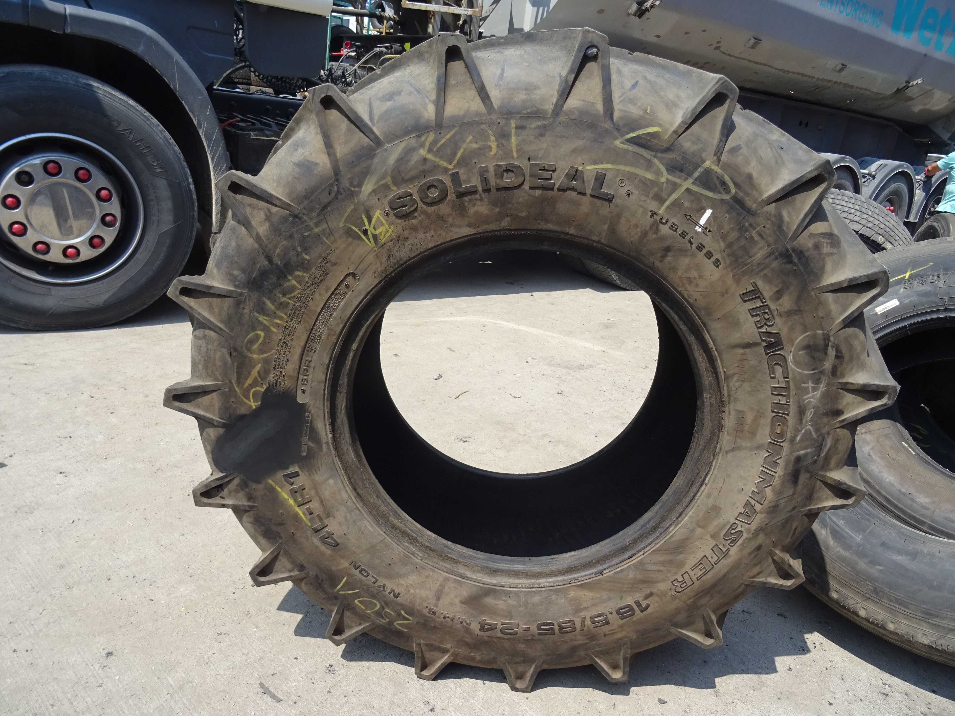 Opona 16.5/85-24 SOLIDEAL 4L-R1 TRACTIONMASTER (910 netto)