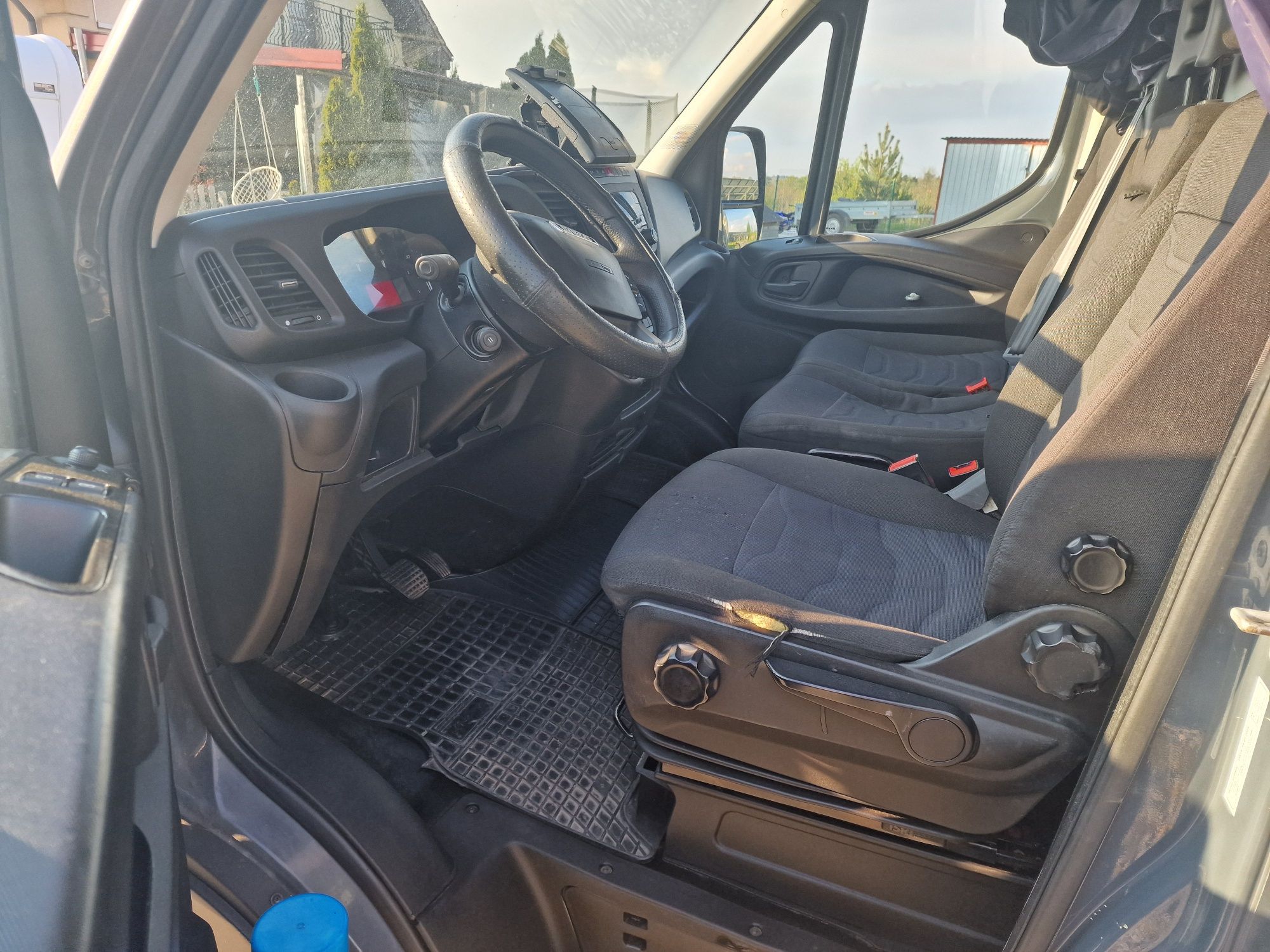 Iveco Daily 10ep 2019 3.0 180km zabudowa MR Auto 2.45x4.20x2.55