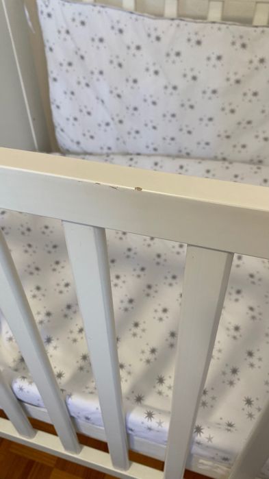 Berço com colchão