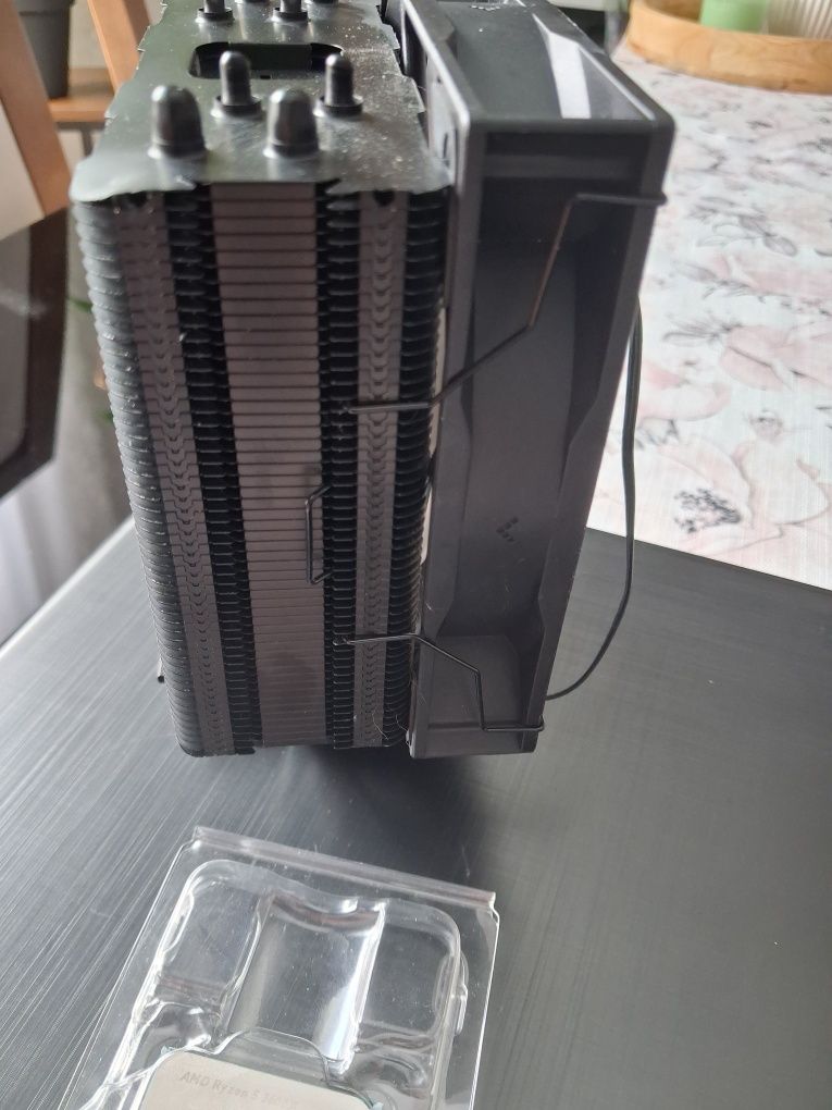 Procesor AMD Ryzen 5 3600x + chłodzenie