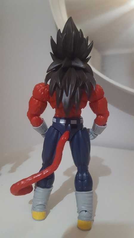 Super Saiyan 4 Vegeta - Figure Rise