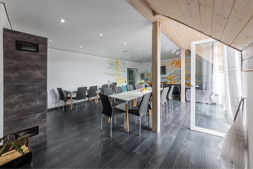 БуковельHAYA villa оренда 10-18 осіб,подобово