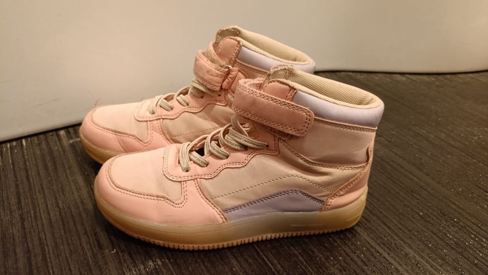 Adidasy wysokie Reserved w roz. 33