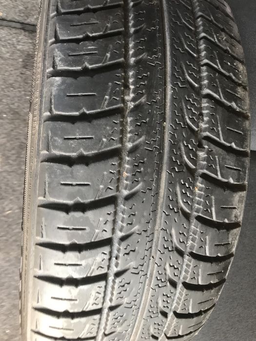 1 szt.opona wielosezon 185/60R15 XL Kumho Solus Vier 14r.5.5mm