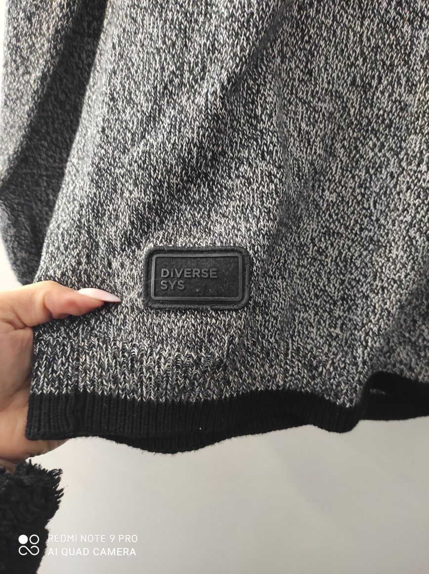 Sprzedam męski sweter