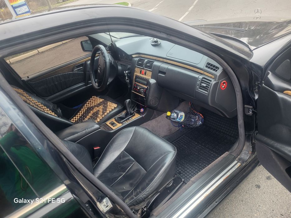 продам Mercedes w210 на полном ходу