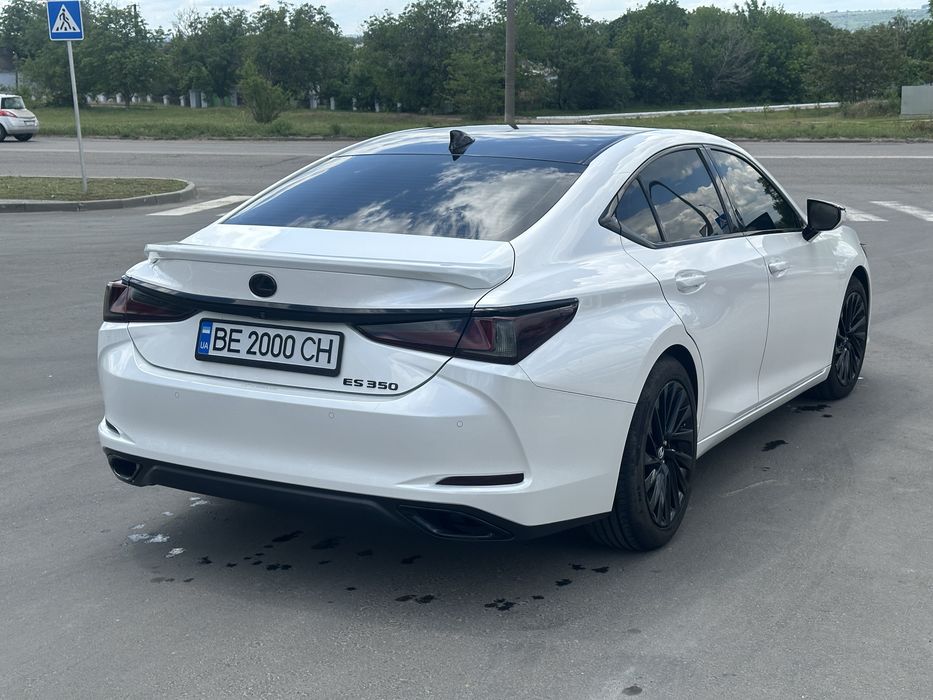 Lexus ES 350 2019