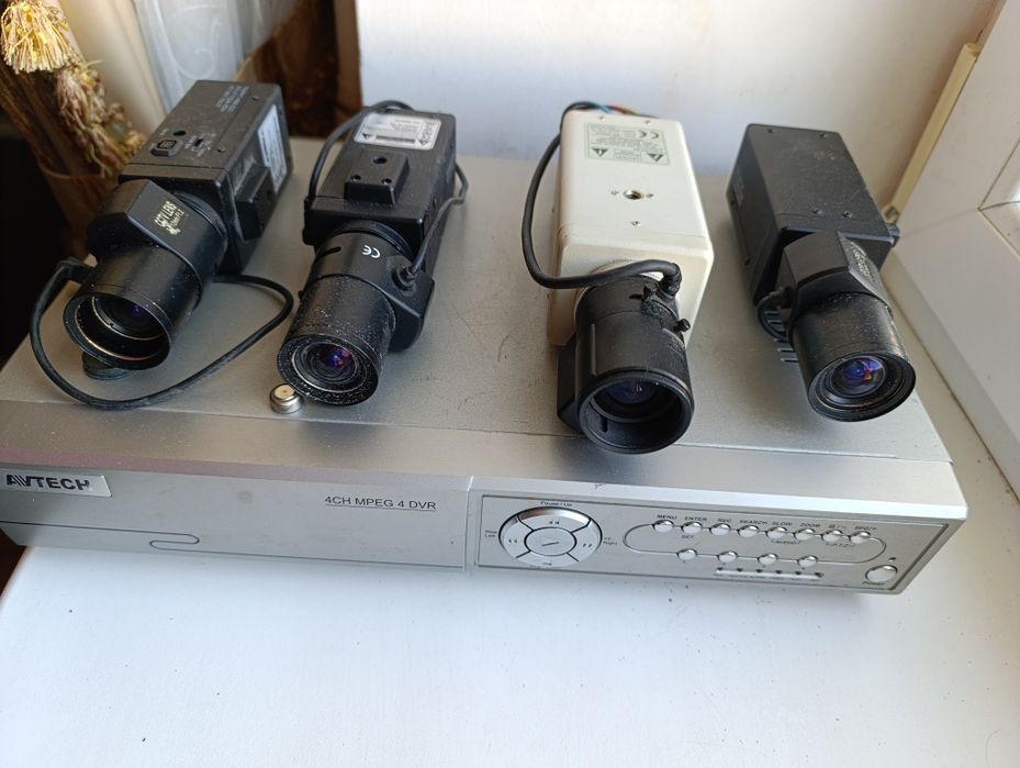 Реєстратор 4-канальний mpeg4 avtech avc760