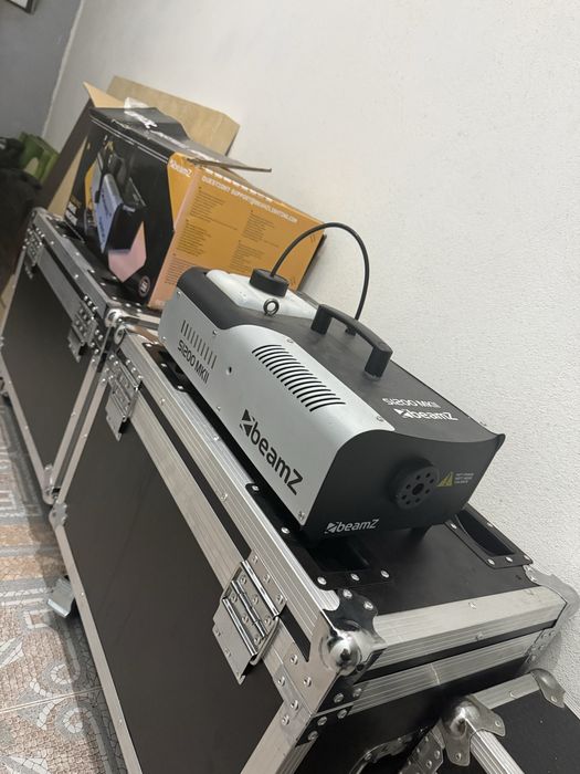 Maquina de fumo BEAMZ 1200W