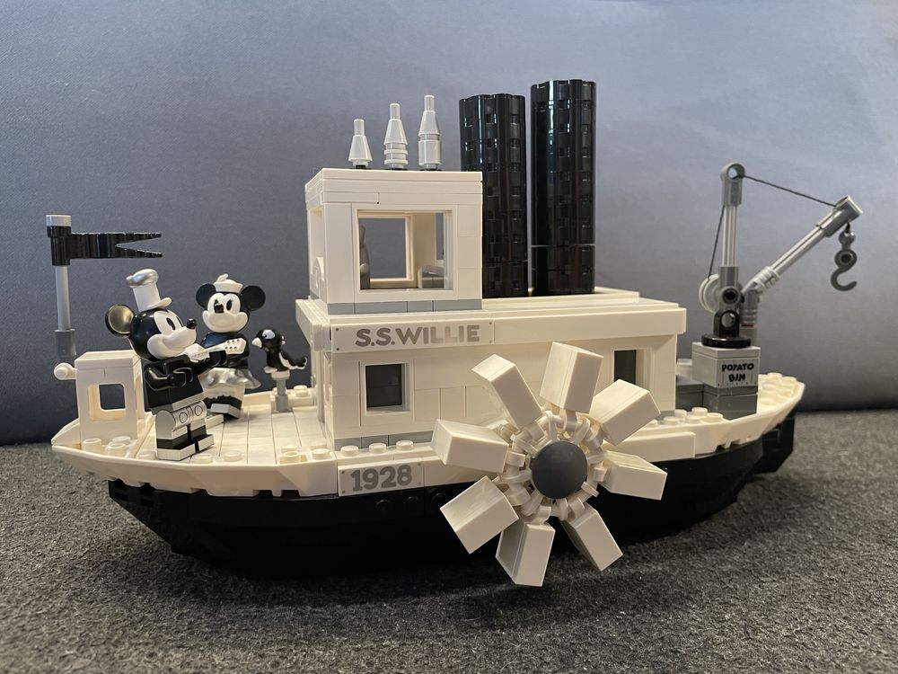 Lego 21317 Steamboat Willie