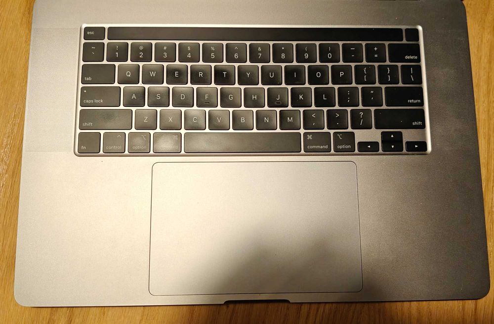 MacBook Pro A2141