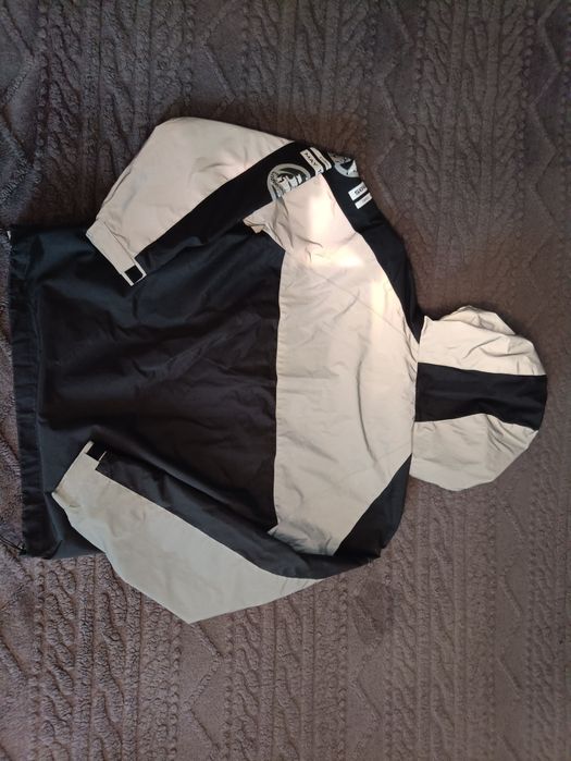 Ветровка , куртка Original.