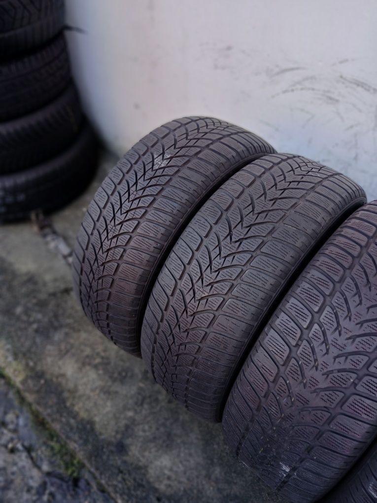 Шини Dunlop 205 55 R 16 4шт Зима (0323) Резина