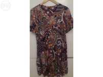 Vestido castanho com flores Zara