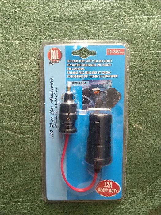 Перехідник у гніздо живлення електроприладів у вантажівці 12/24 вольт