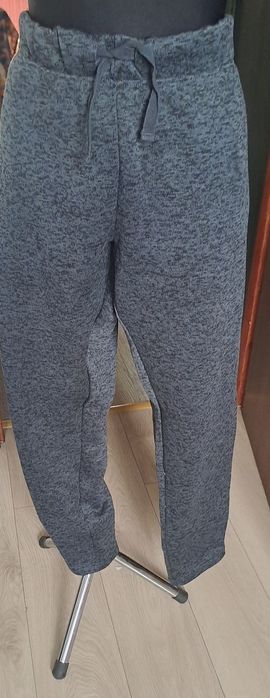 Ocieplane spodnie dresowe unicexs z kieszeniami