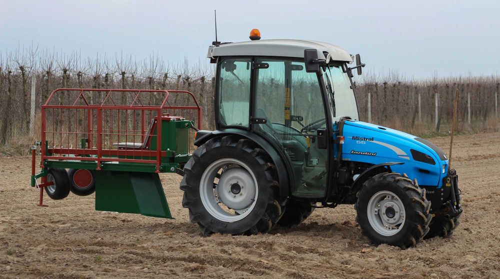 Sadzarka do drzew i krzewów SDK-DN KRÓLIK l dozownik nawozu