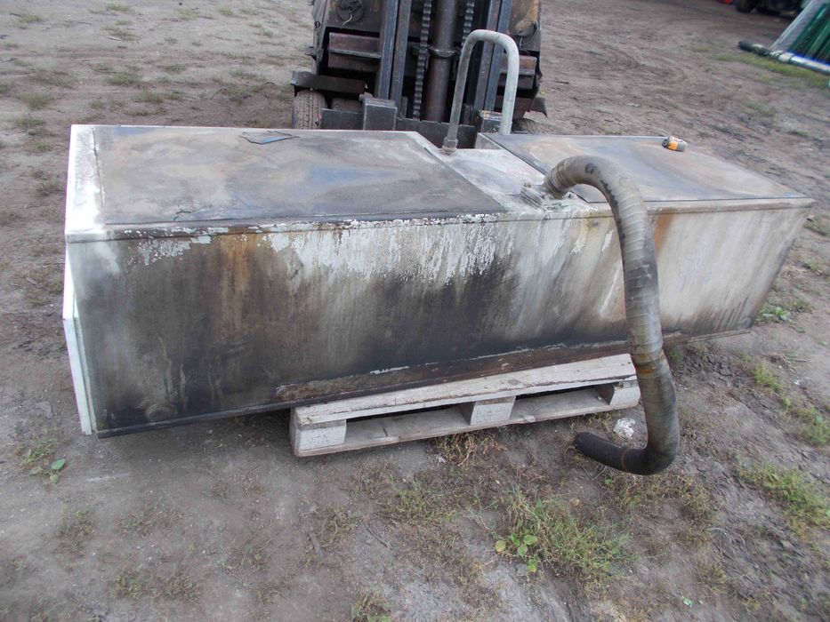 Zbiornik na wodę ze stali nierdzewnej 850 litrów masywny