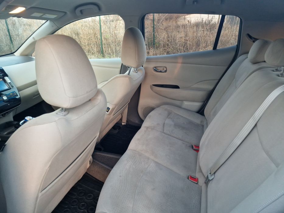 Nissan Leaf 2012рік 112т.км Батарея 10/12