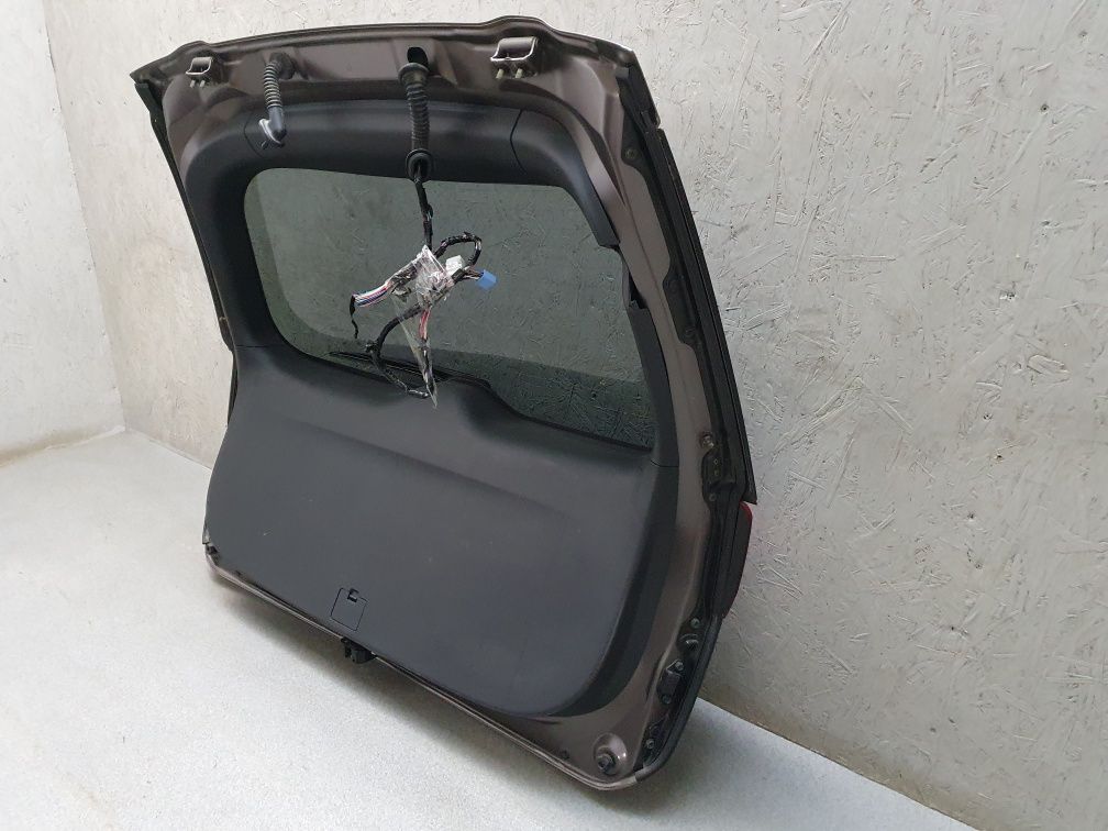 Ляда кришка багажника С06 Mitsubishi Outlander 3 2015-2021