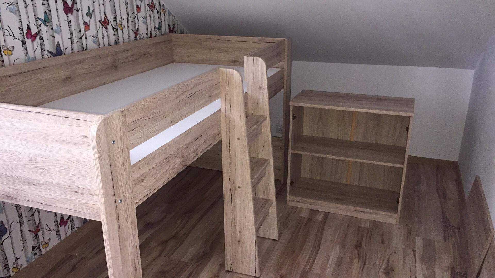 Łóżko piętrowe antresola z biurkiem i szafką + materac