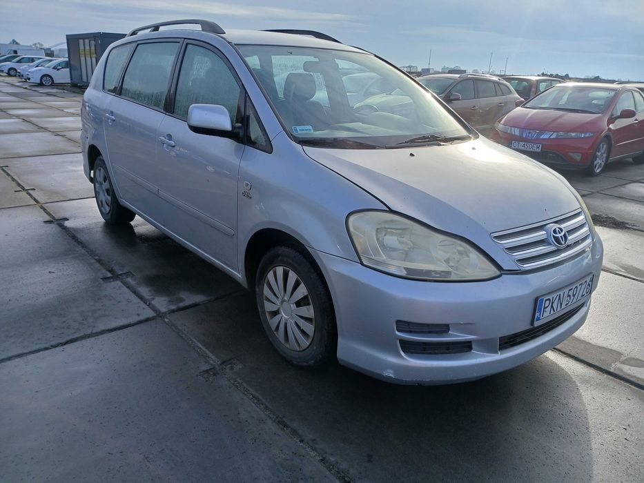 Toyota Avensis Verso D4D 2,0 diesel