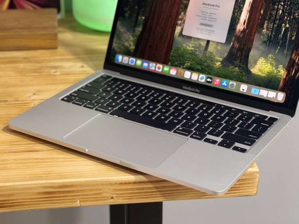 MacBook Pro 13 2022 M2 Space Gray 8/256gb