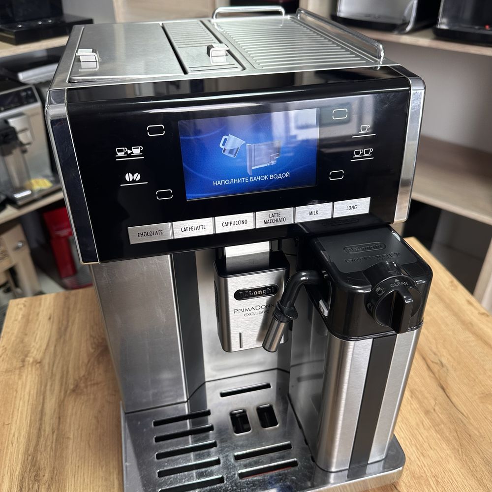 Кавомашина Delonghi PrimaDonna Exclusive ESAM 6900