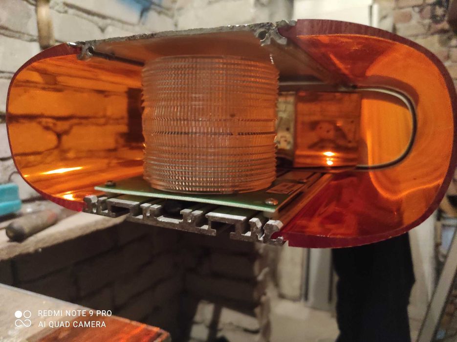 Lampa belka ostrzegawcza Elfir na stroboskopie i Elektra na obrotówce