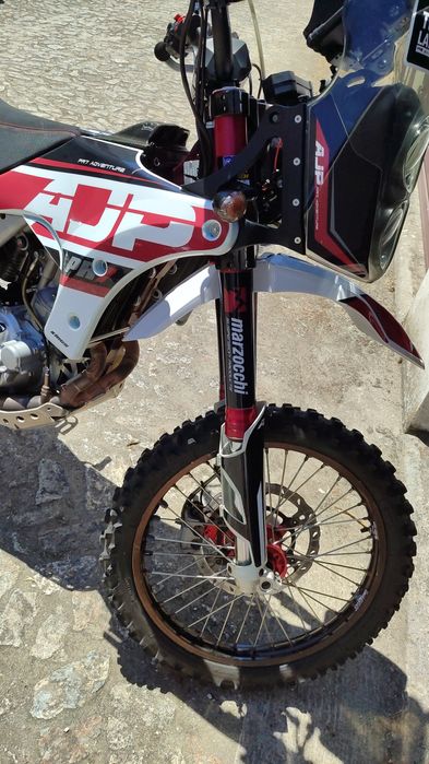 AJP PR7  kit Doma + extras